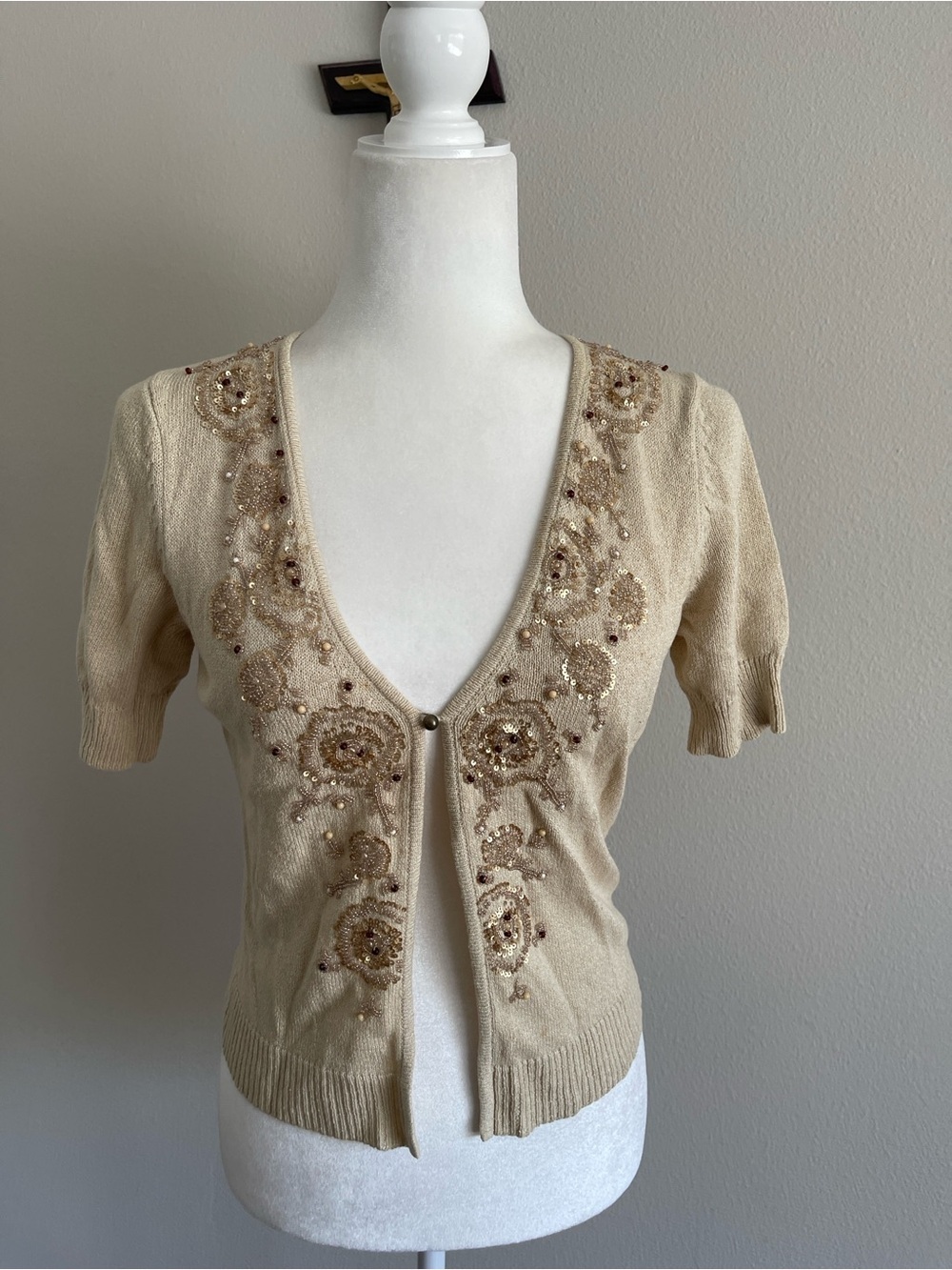 Ann Taylor Cream Knit Short-Sleeve Cardigan